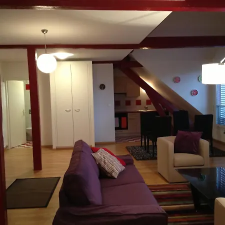 Appartements Bergieres דירה